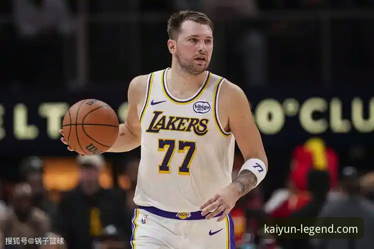 东契奇单核驱动与团队多点开花：湖人客胜步行者战术深度解析